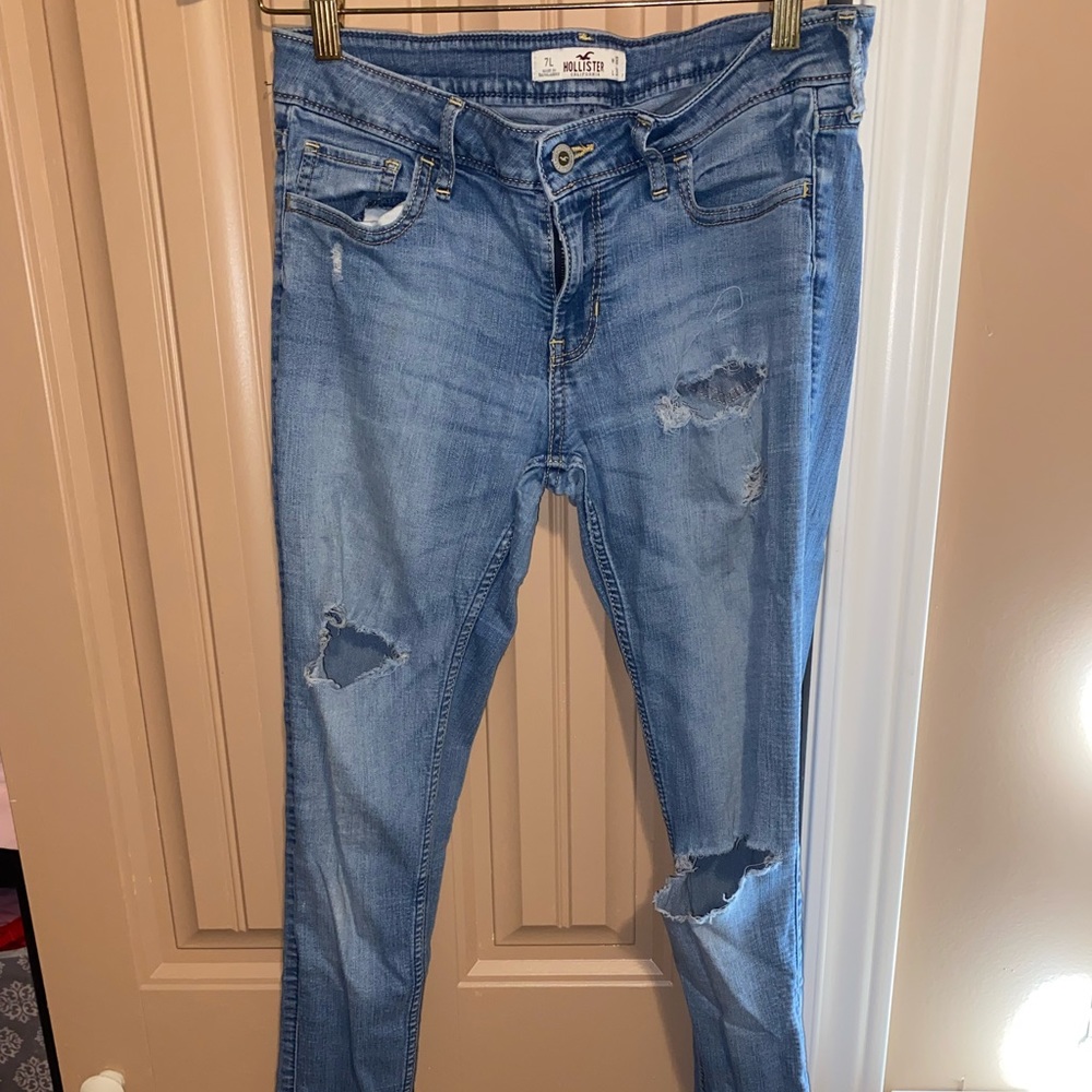 Hollister Ripped Skinny Jeans